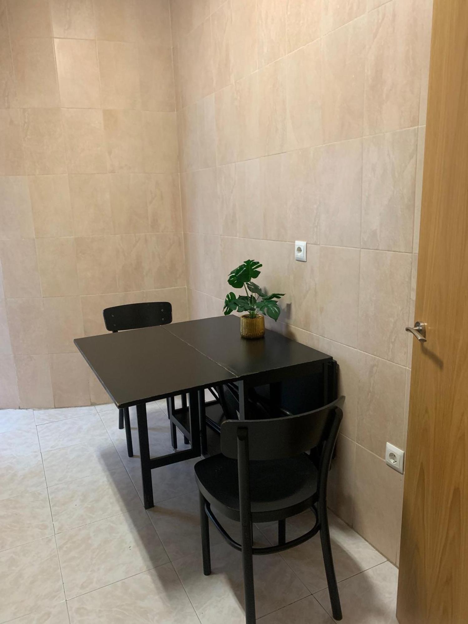 Segundo Antolin Yellow Door Ponferrada Zewnętrze zdjęcie
