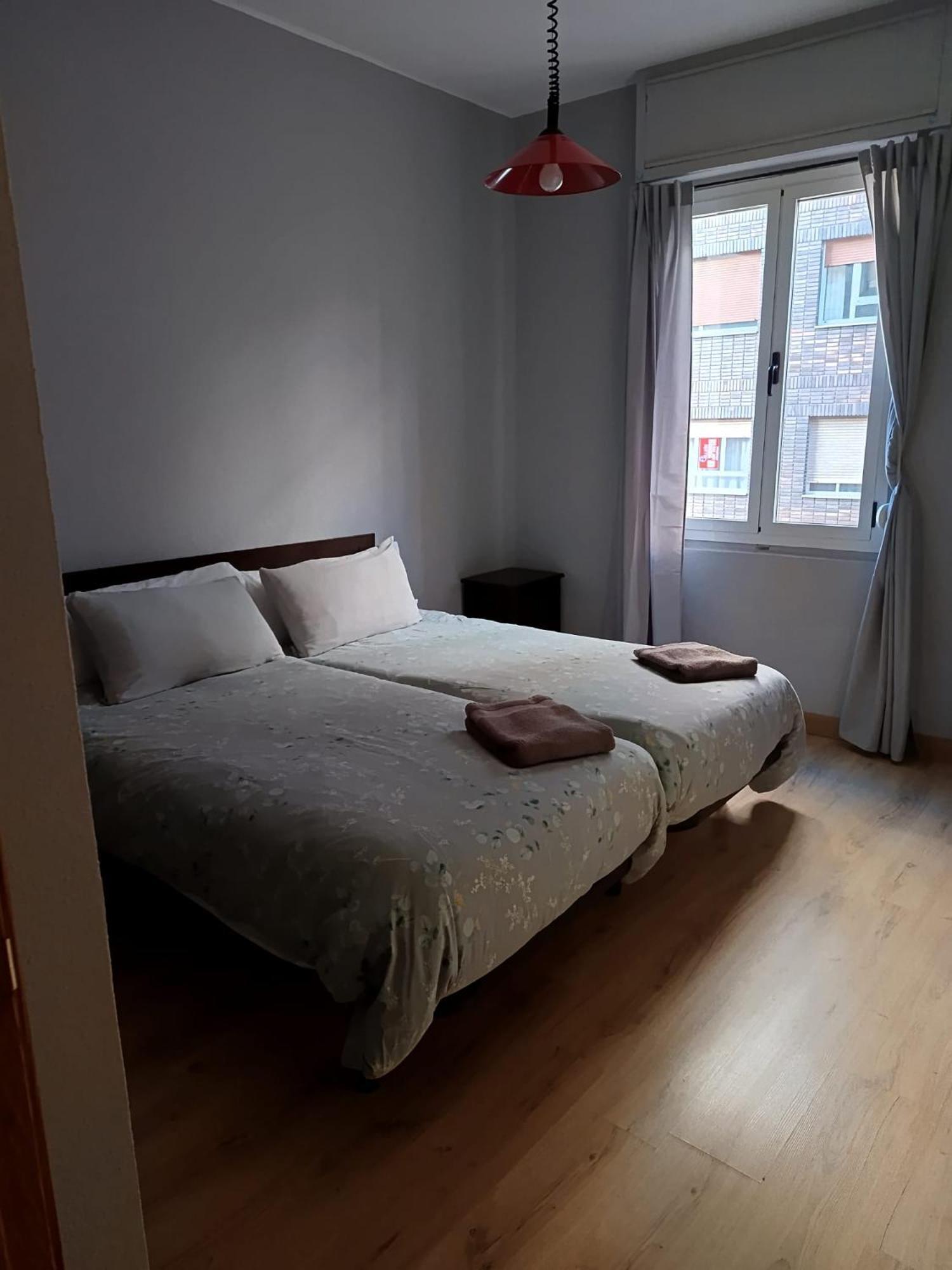 Segundo Antolin Yellow Door Ponferrada Zewnętrze zdjęcie